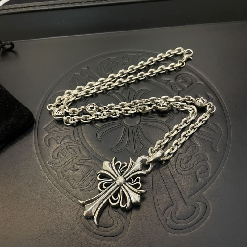 Ch*0me He**ts necklaces